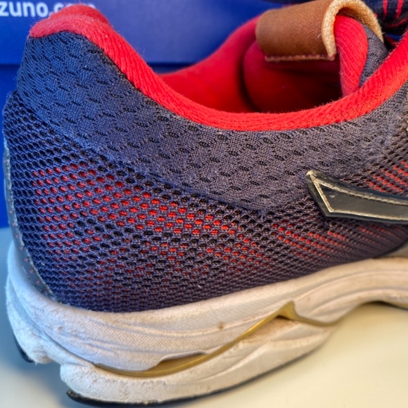 Mizuno Shoes Mizuno Atlanta Braves 755 Rider Running Mizuno Shoes Mizuno Atlanta Braves 755 Rider Running